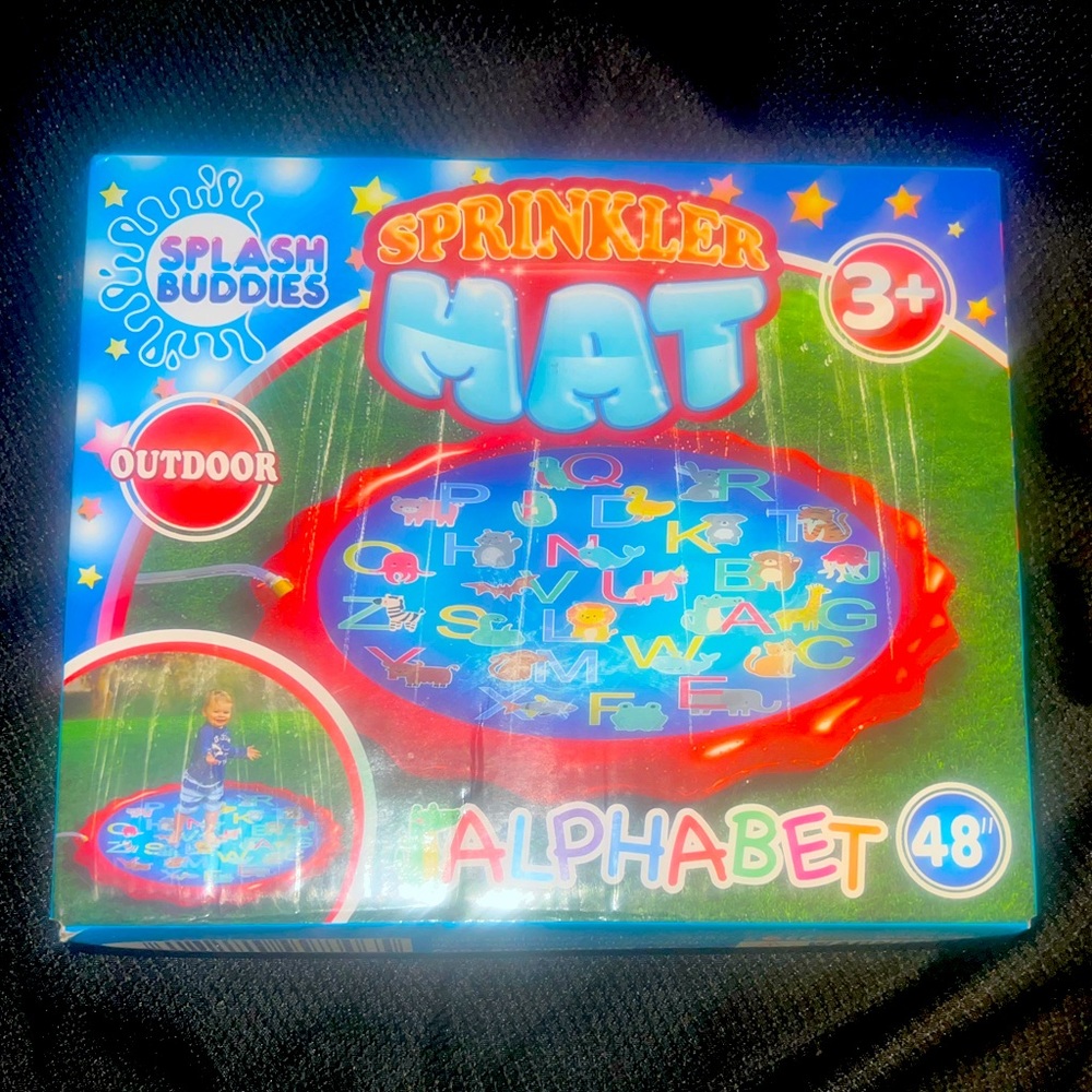 Infant water splash pool